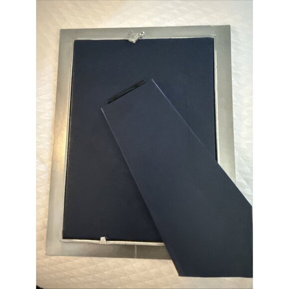 Vintage Seagull Pewter Rectangular Picture Frame 1990’s Flowers 5”x7”. Brand New - Picture 2 of 2